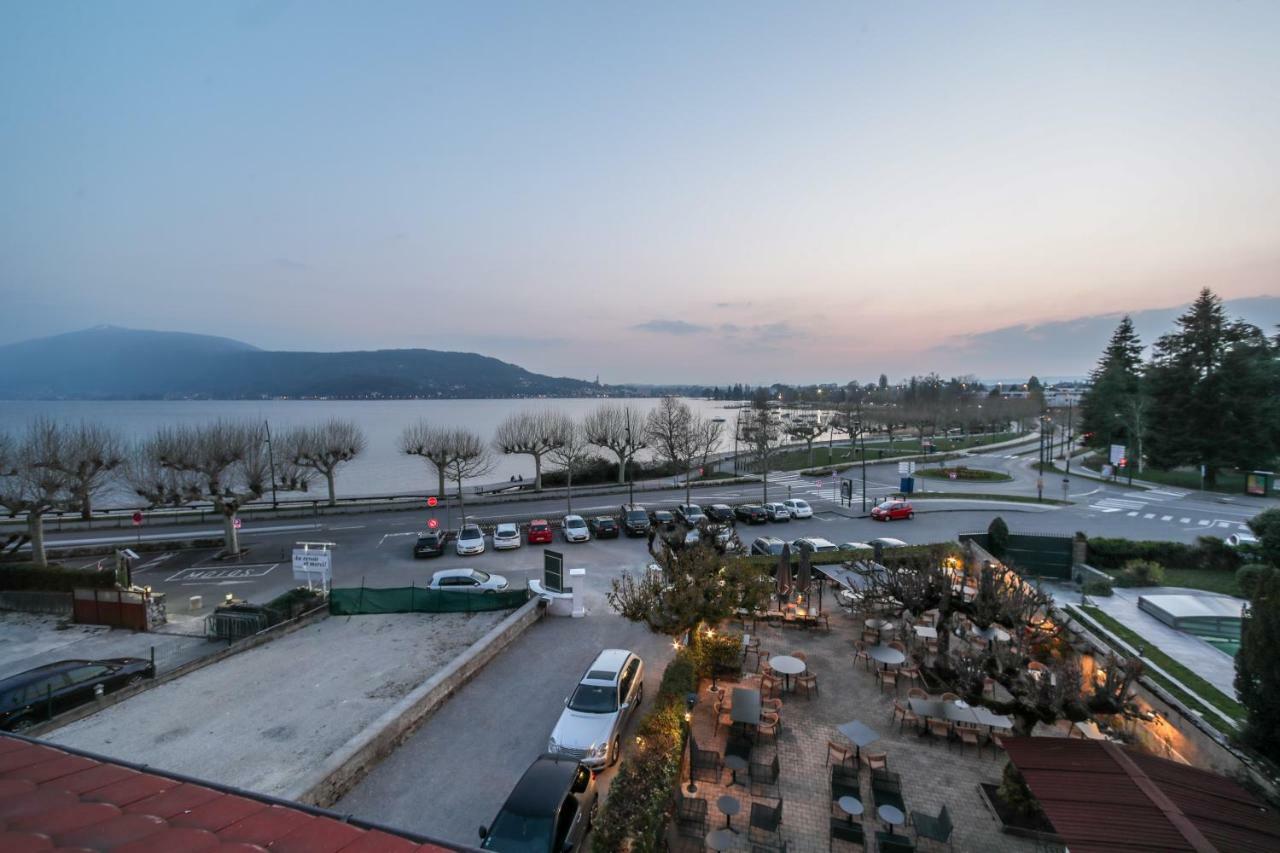 Отель Le Bel Abri Анси Экстерьер фото